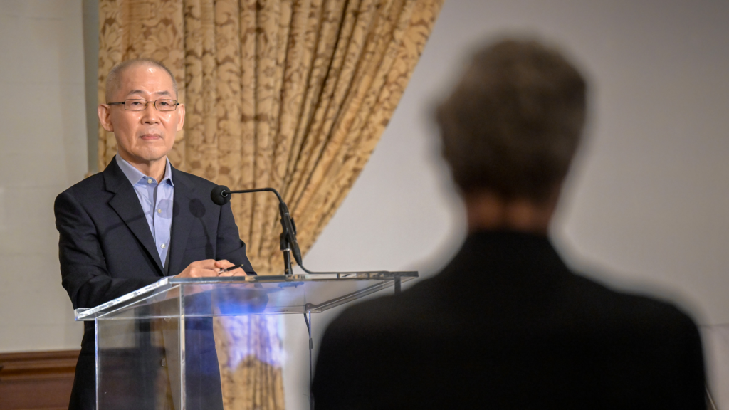 Hoesung Lee is the former chair of the Intergovernmental Panel on Climate Change, the world’s most authoritative source for evidence-based information about climate change and responses to it. (USC Photo/Gus Ruelas)